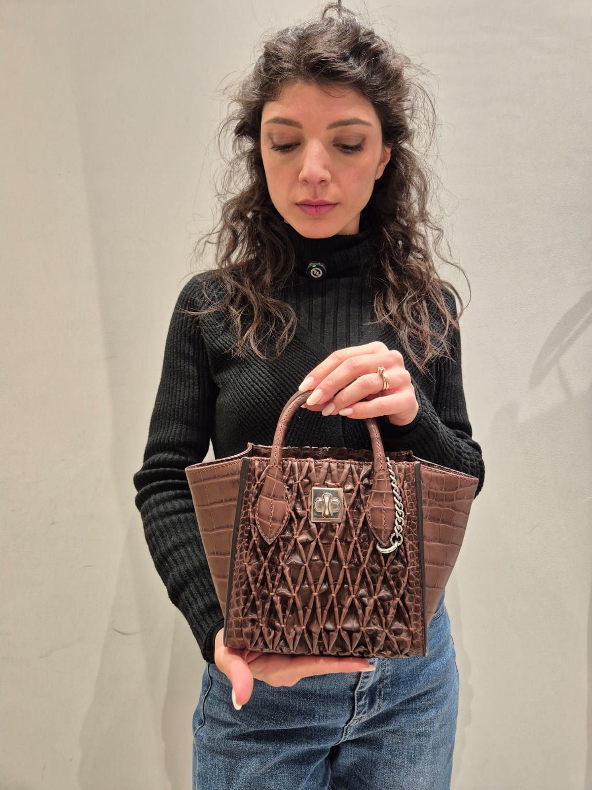 ERMANNO SCERVINO Borsa a tracolla goffrata caffè