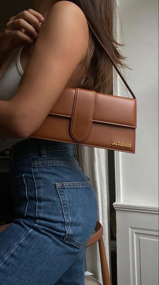 JACQUEMUS Grand Bambino cammello