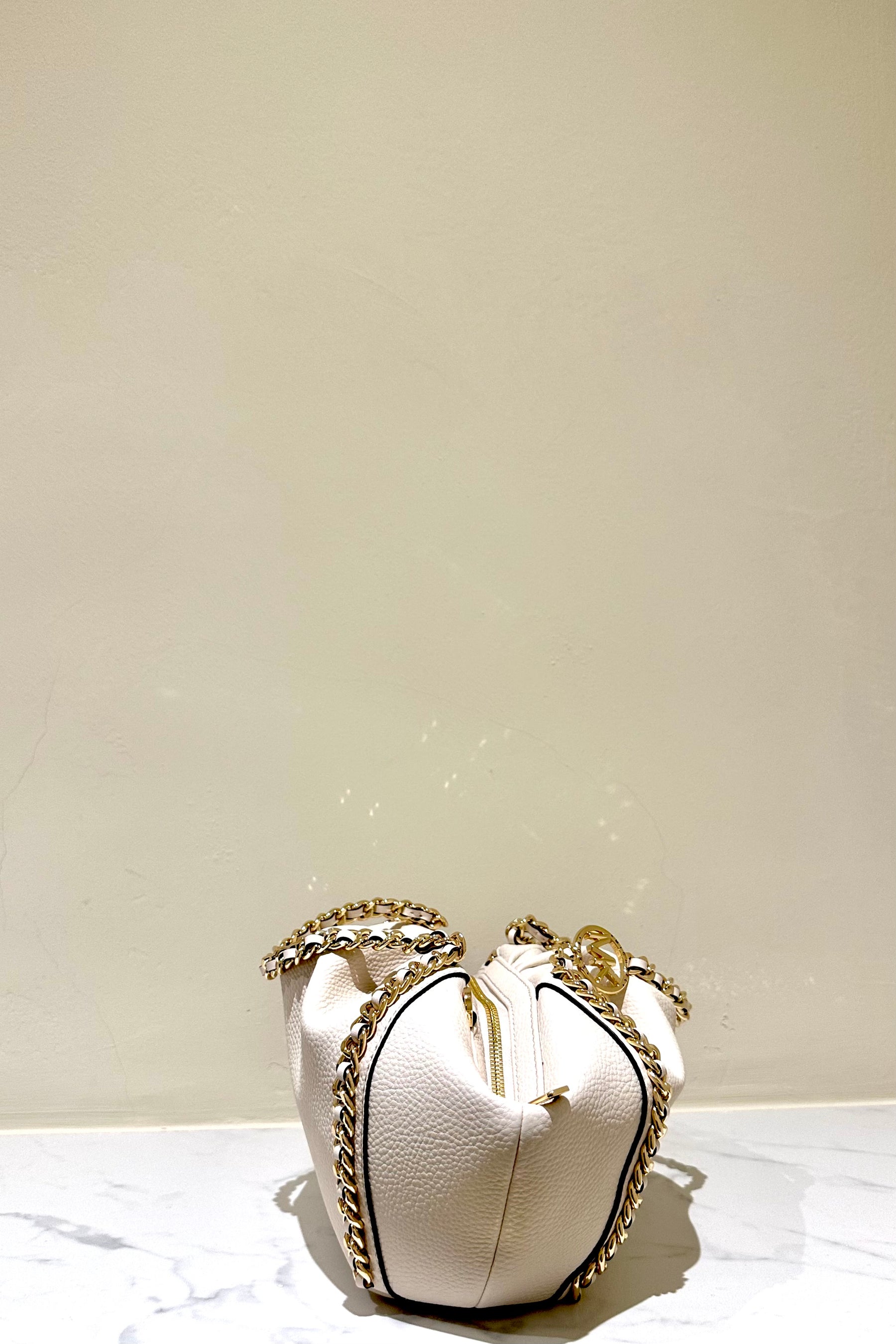 MICHAEL KORS Borsa chic crema con tracolla