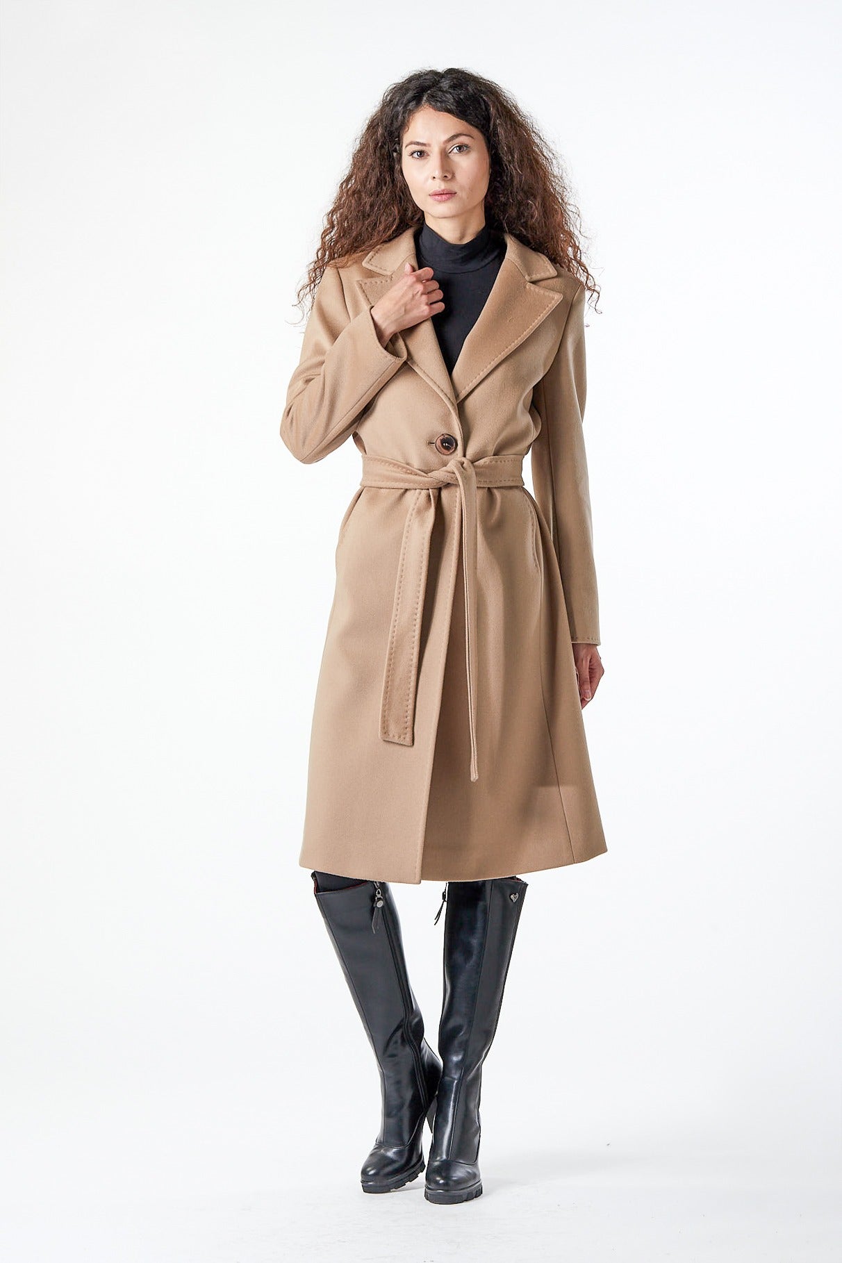 LORO PIANA Cappotto cammello con cintura