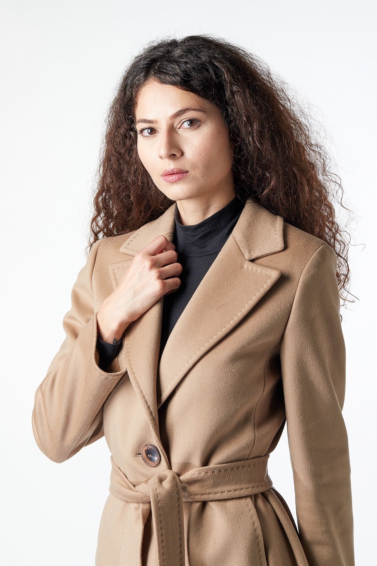 LORO PIANA Cappotto cammello con cintura