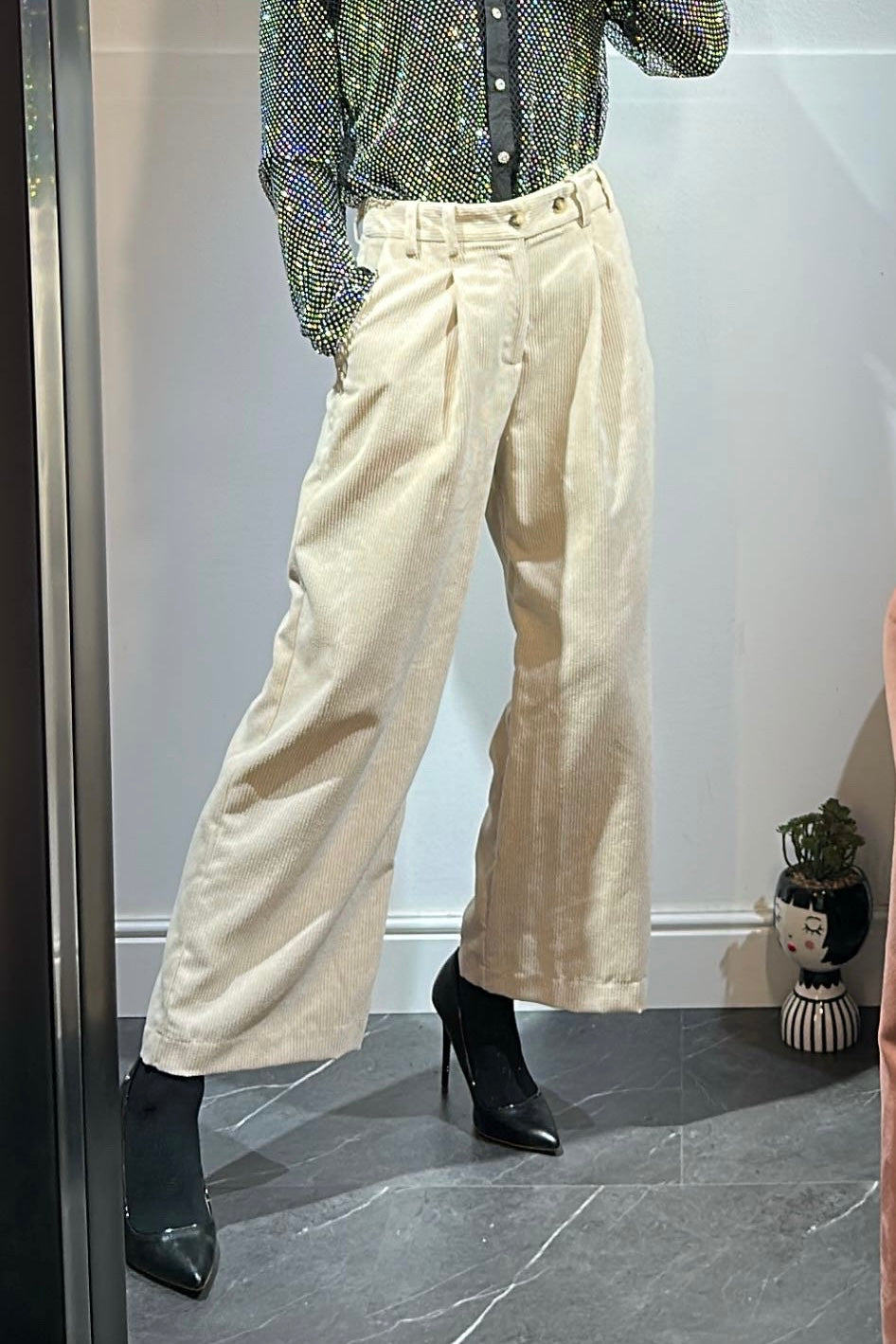 Pantaloni crema palazzo velluto costine