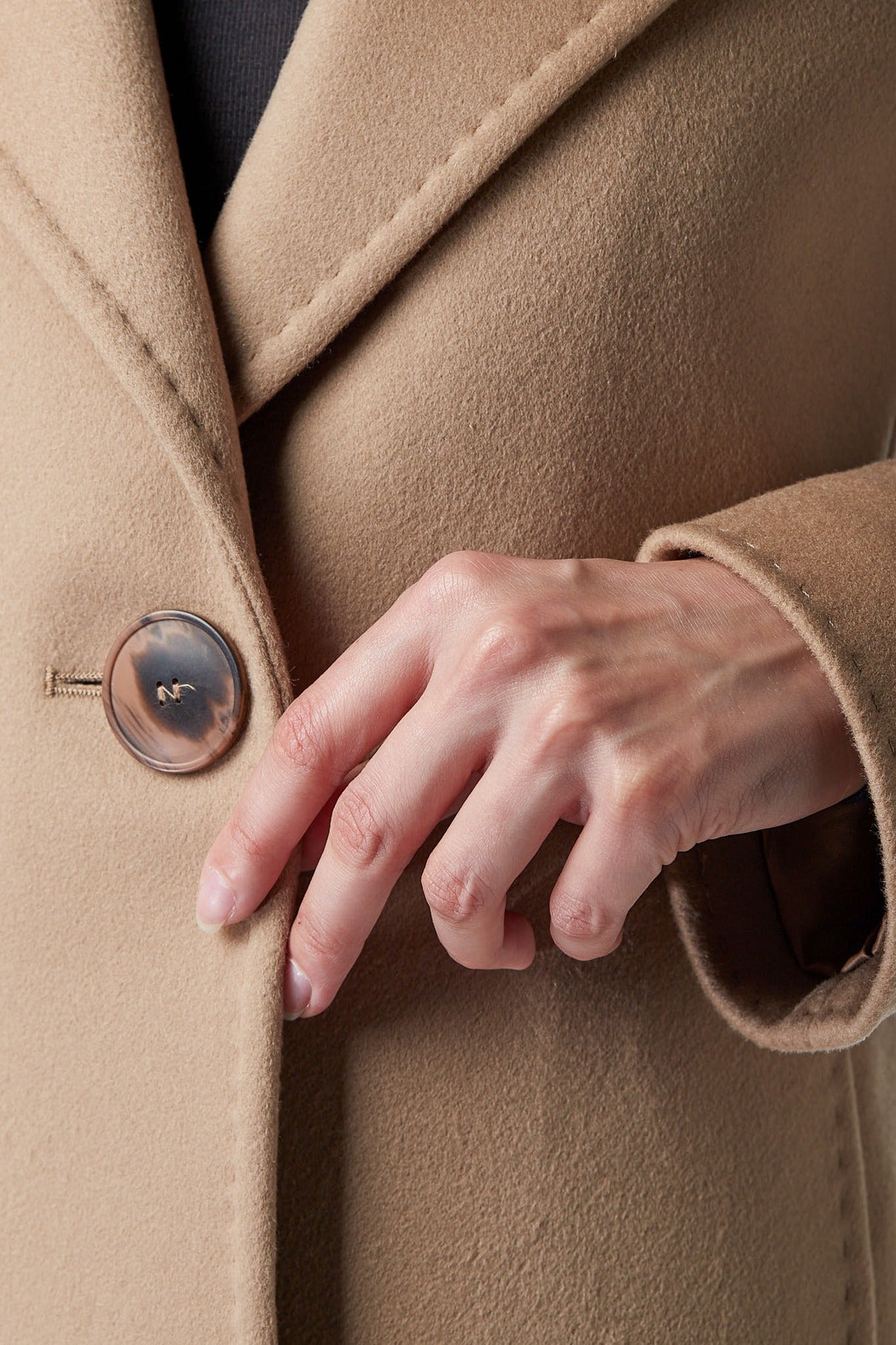 LORO PIANA Cappotto cammello con cintura