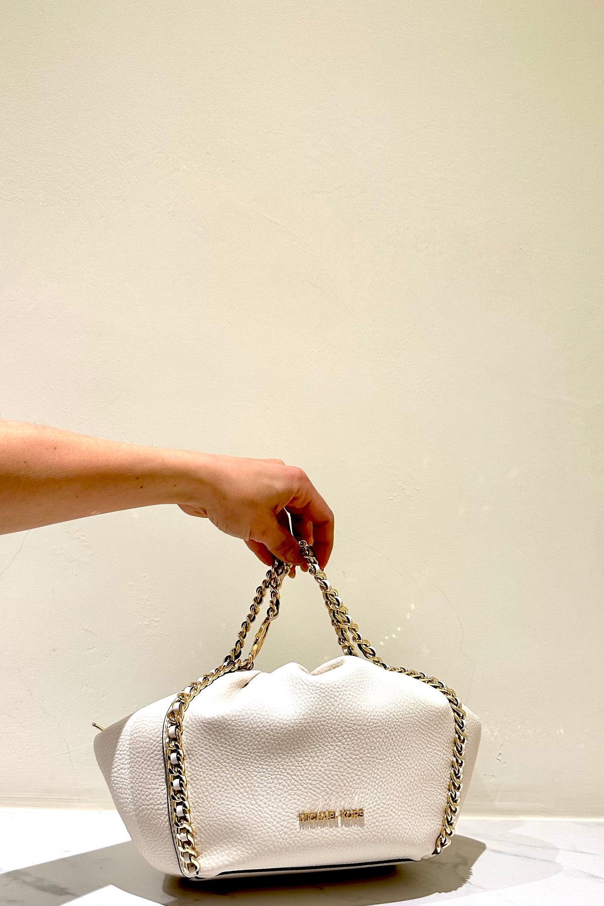 MICHAEL KORS Borsa chic crema con tracolla