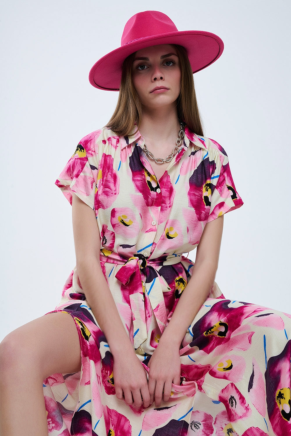 Abito camicia con stampa floreale e bottoni in fucsia