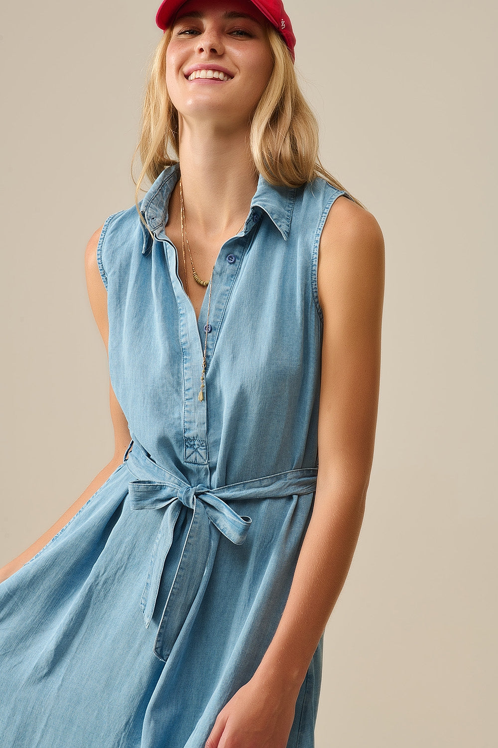 Abito camicia senza maniche in tessuto tencel blu