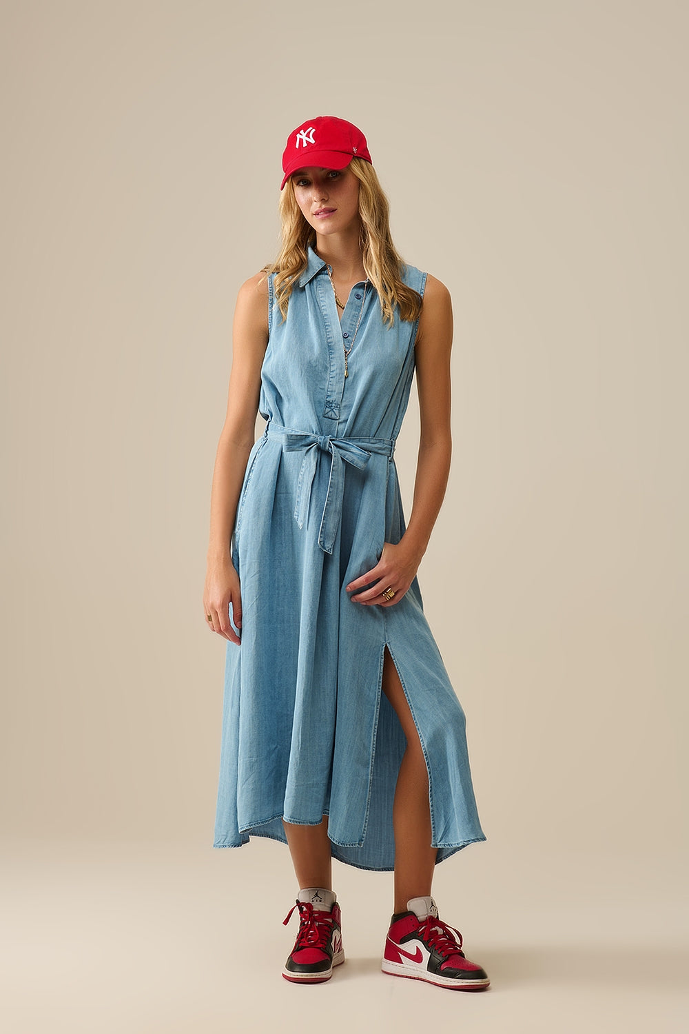 Abito camicia senza maniche in tessuto tencel blu
