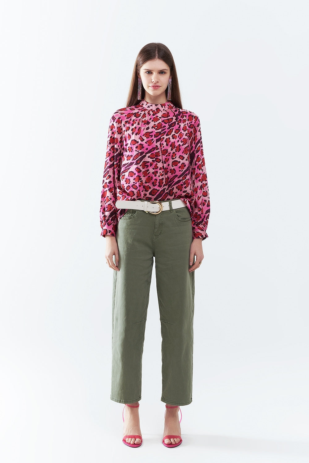 Blusa a Maniche Lunghe in Stampa Leopardata Fucsia alla Moda