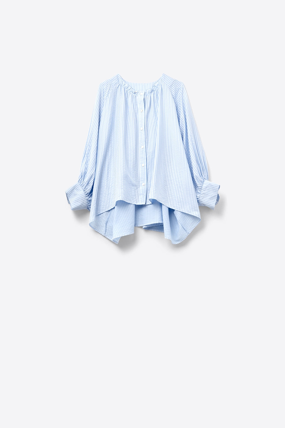 Blusa a righe con maniche a palloncino in azzurro