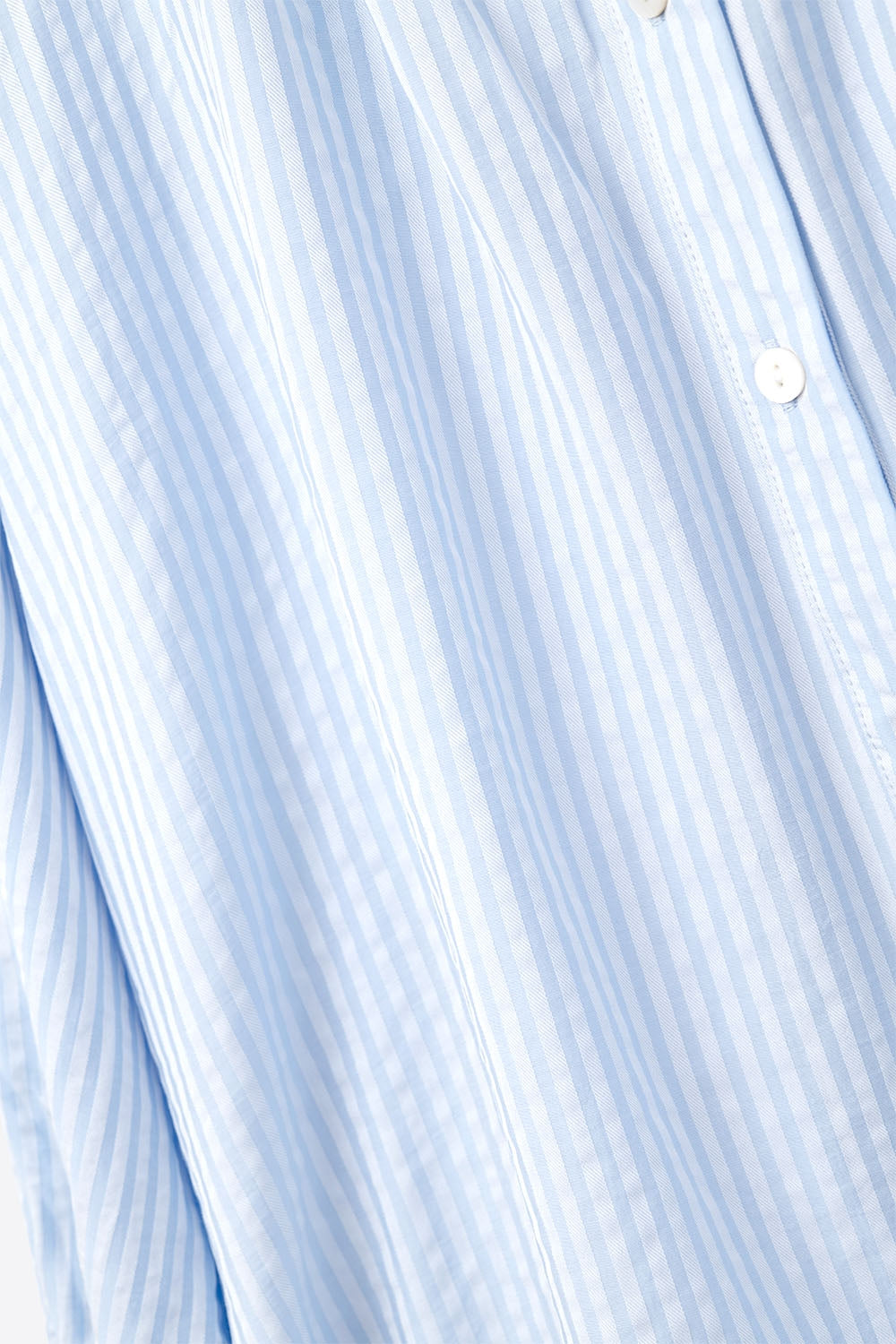 Blusa a righe con maniche a palloncino in azzurro