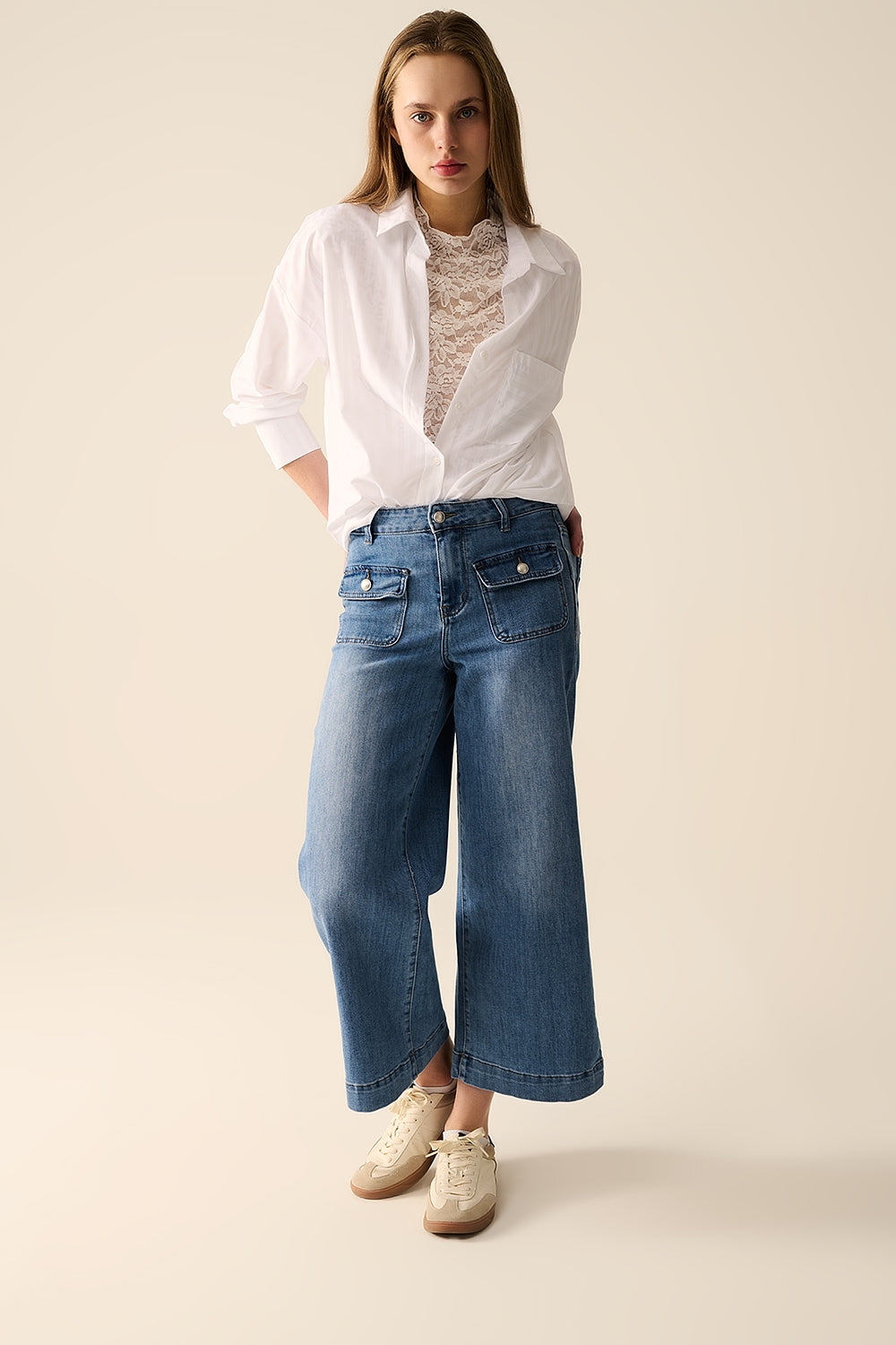 Blusa bianca a righe rilassata
