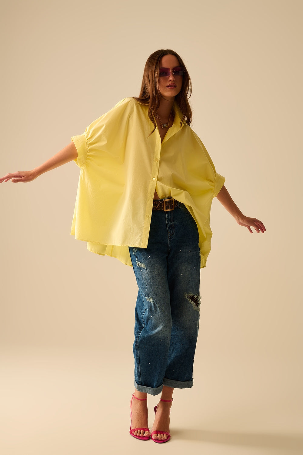 Blusa gialla oversize con manica corta