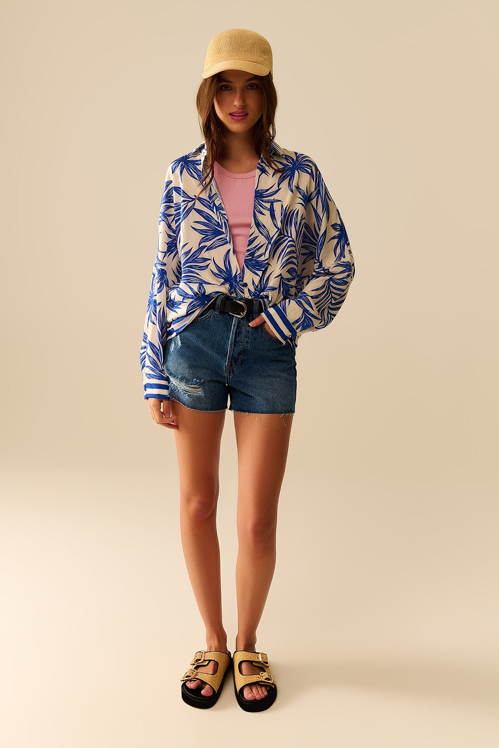 Blusa Rilassata con Motivo Tropicale in Blu e Bianco