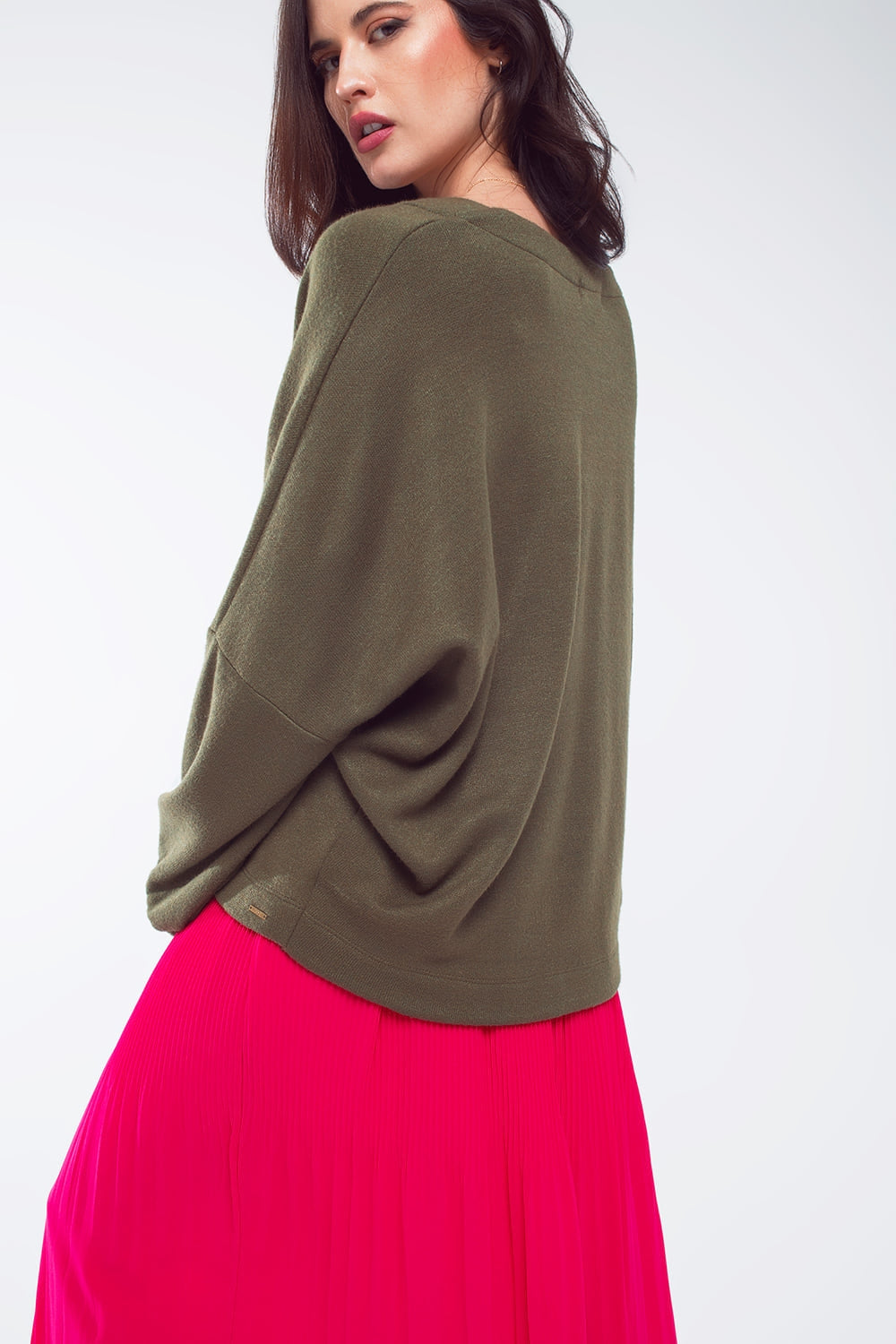 Felpa oversize verde oliva con scollatura a V