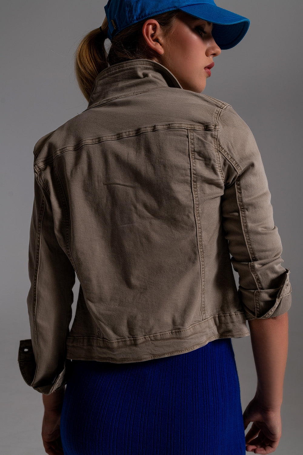 Giacca di denim basic con tasche in Beige