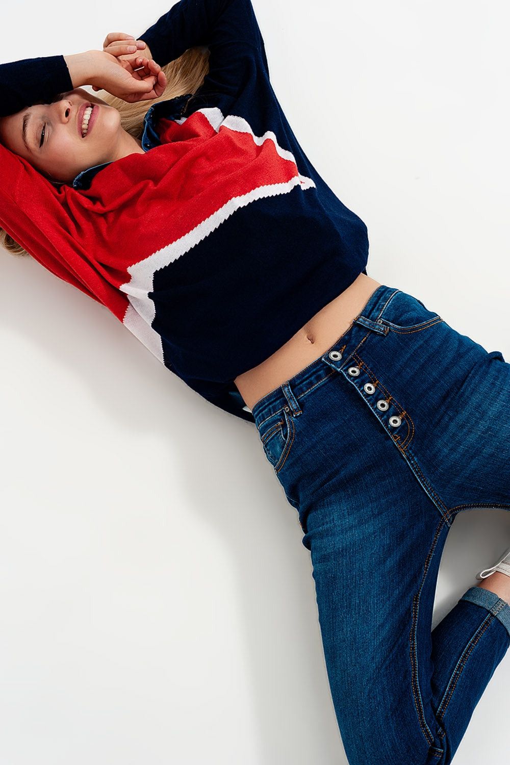 Q2 Jeans a vita alta blu con bottoni a vista