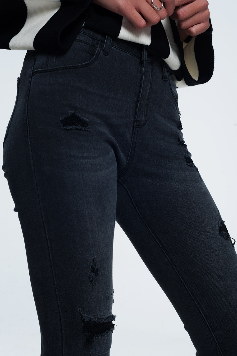 Q2 Jeans attillati neri