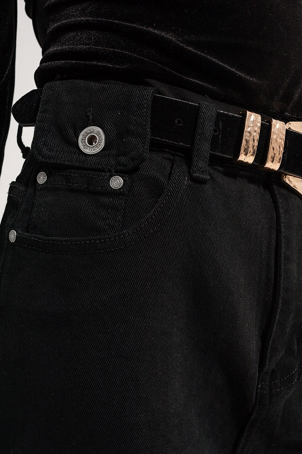 Jeans con taschino in vita nero