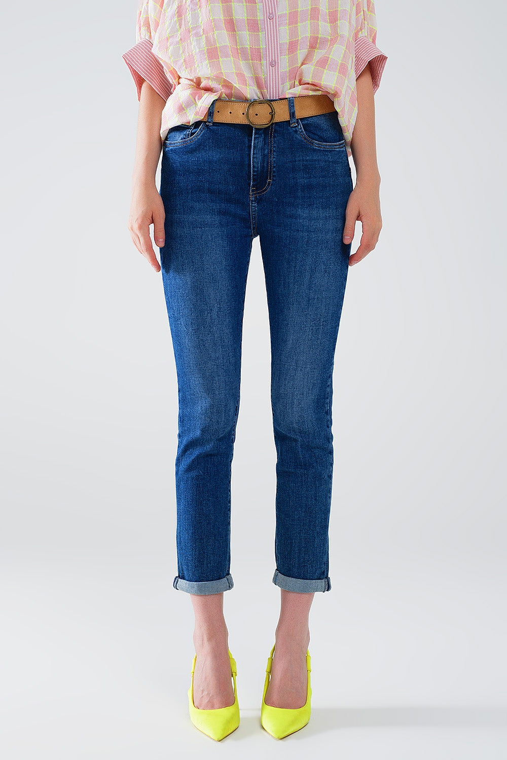 Q2 Jeans skinny a vita alta in lavaggio scuro con cinque tasche