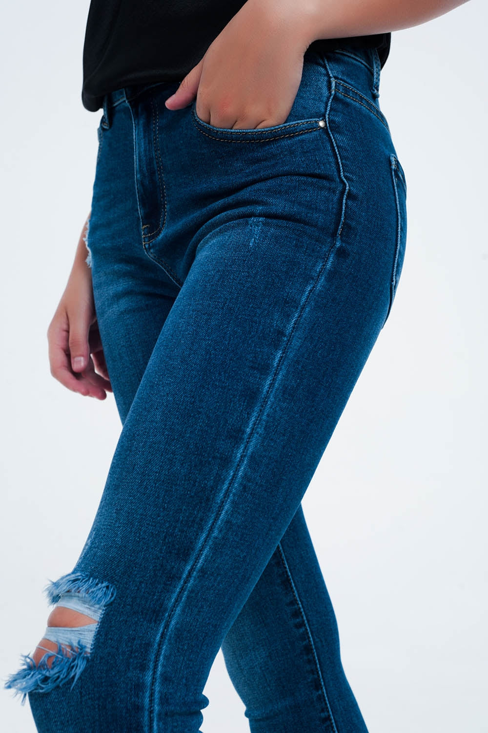 Jeans skinny blu medio con strappi