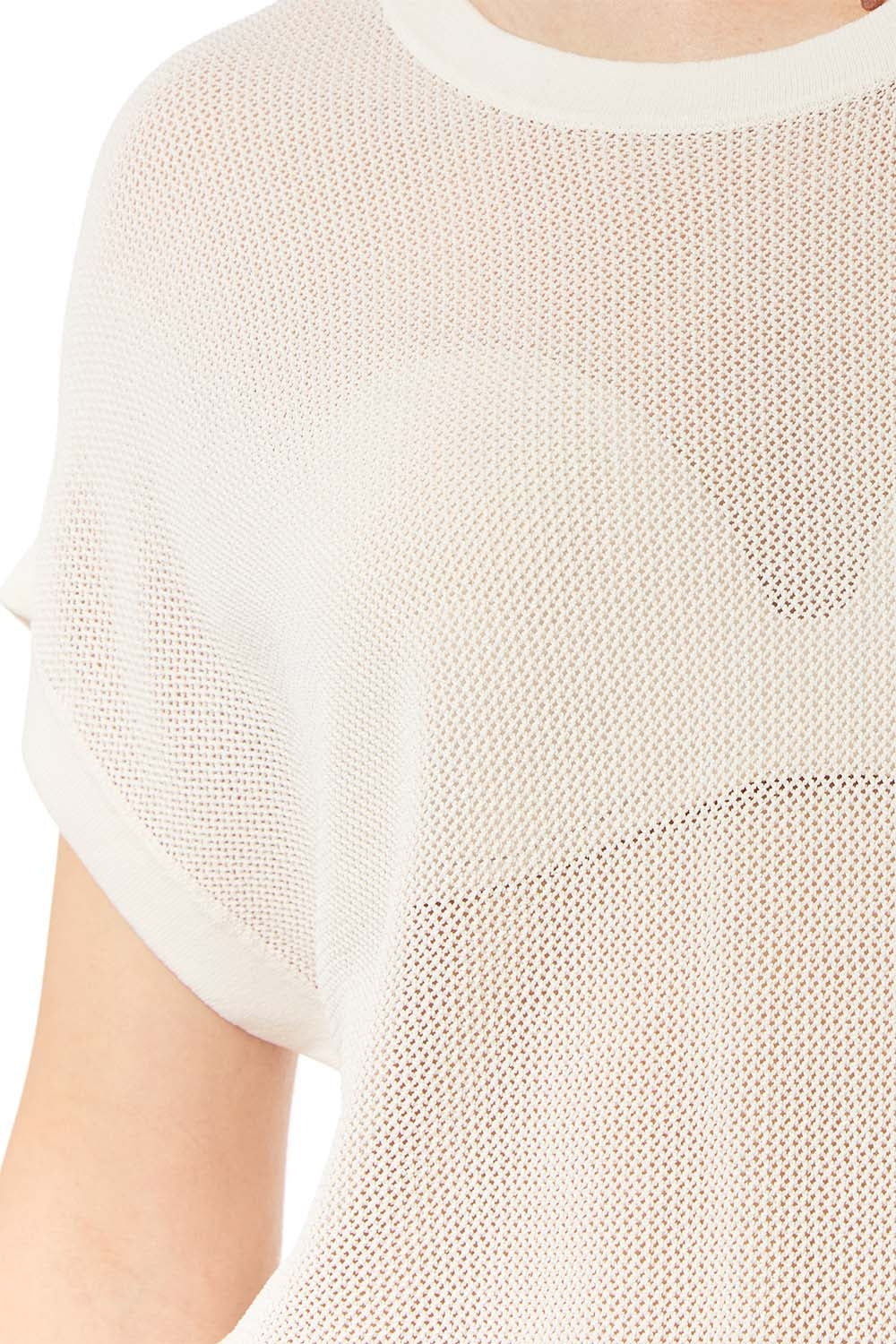 maglione a maglia a griglia di colore beige