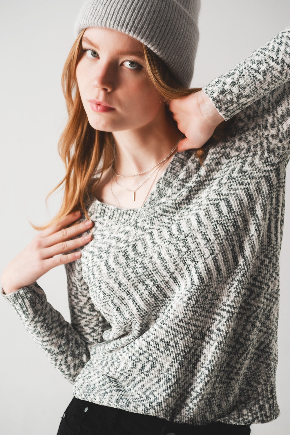 Q2 Maglione in ciniglia nero