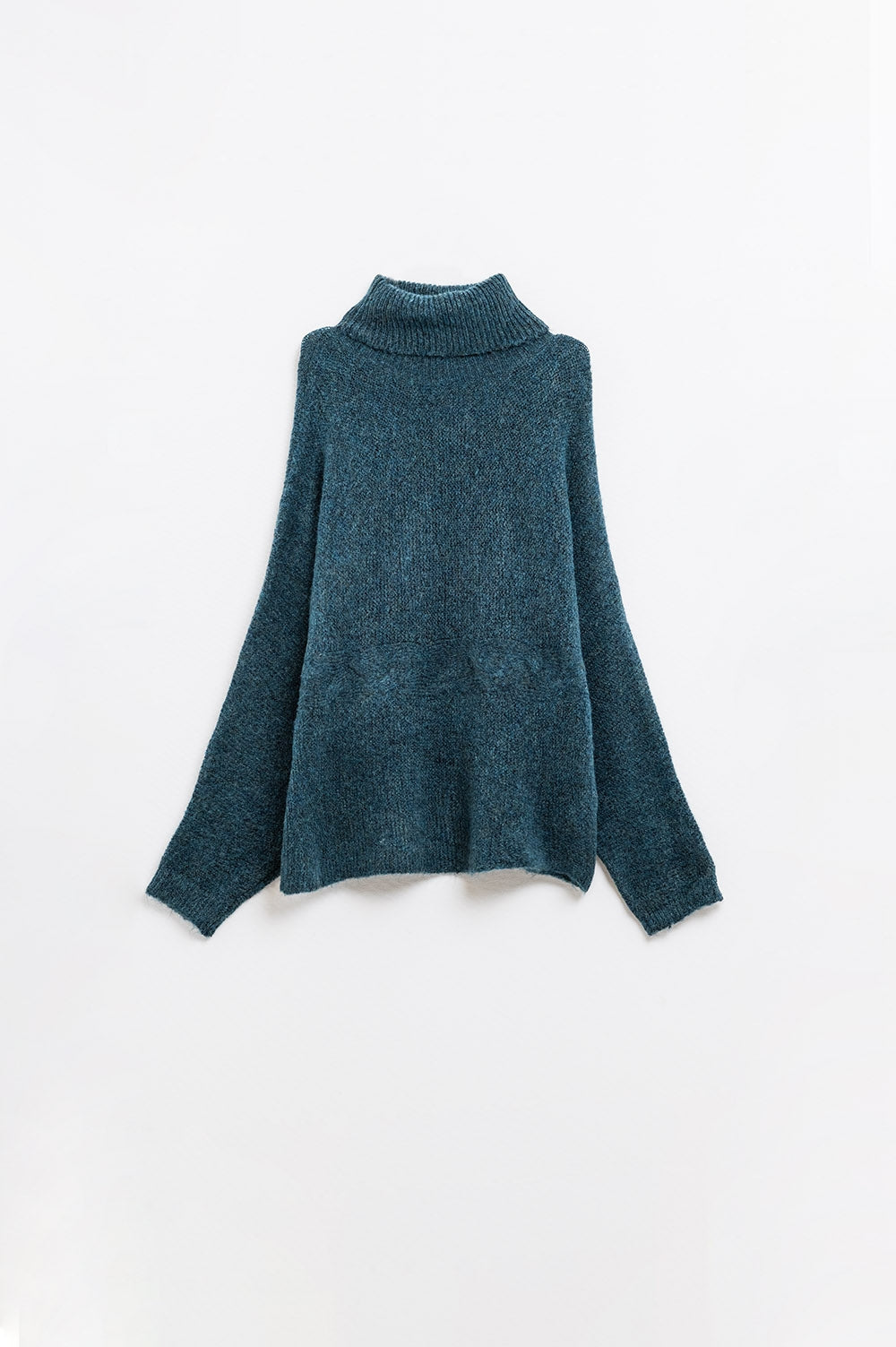 Maglione oversize color verde acqua con collo alto e maniche larghe