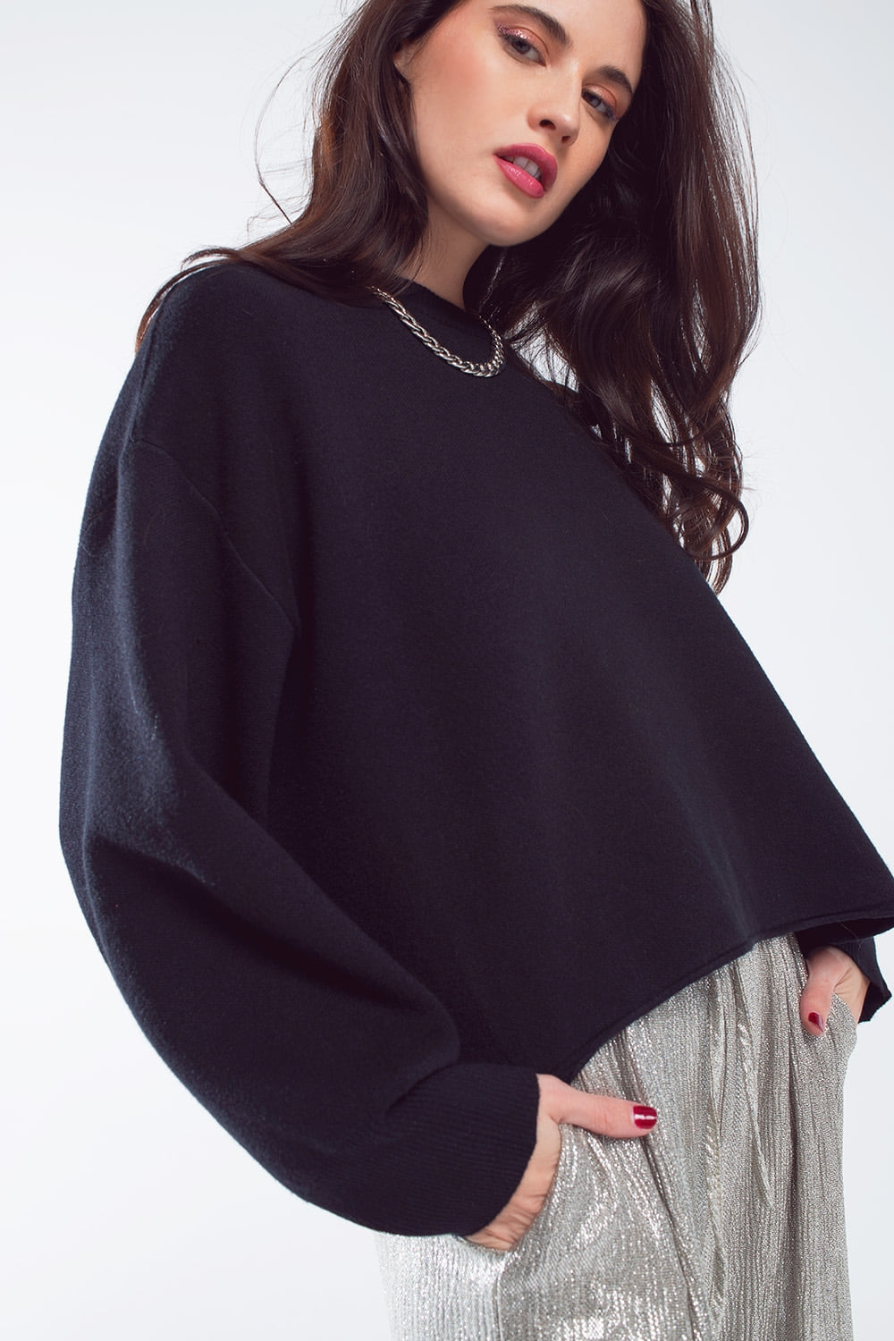 Maglione oversize con scollo a barca in nero