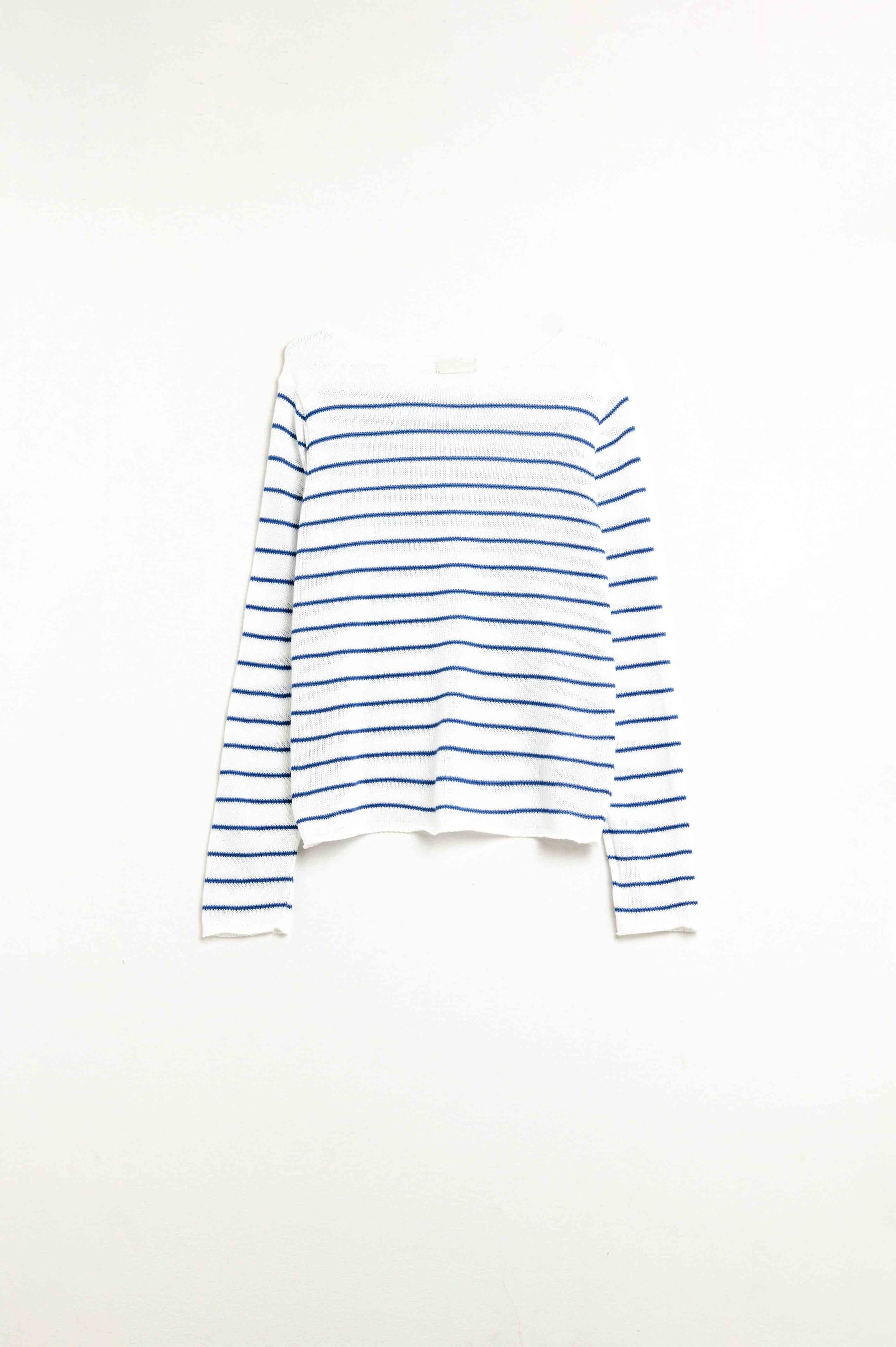 Maglione panna con strisce blu in maglia fine