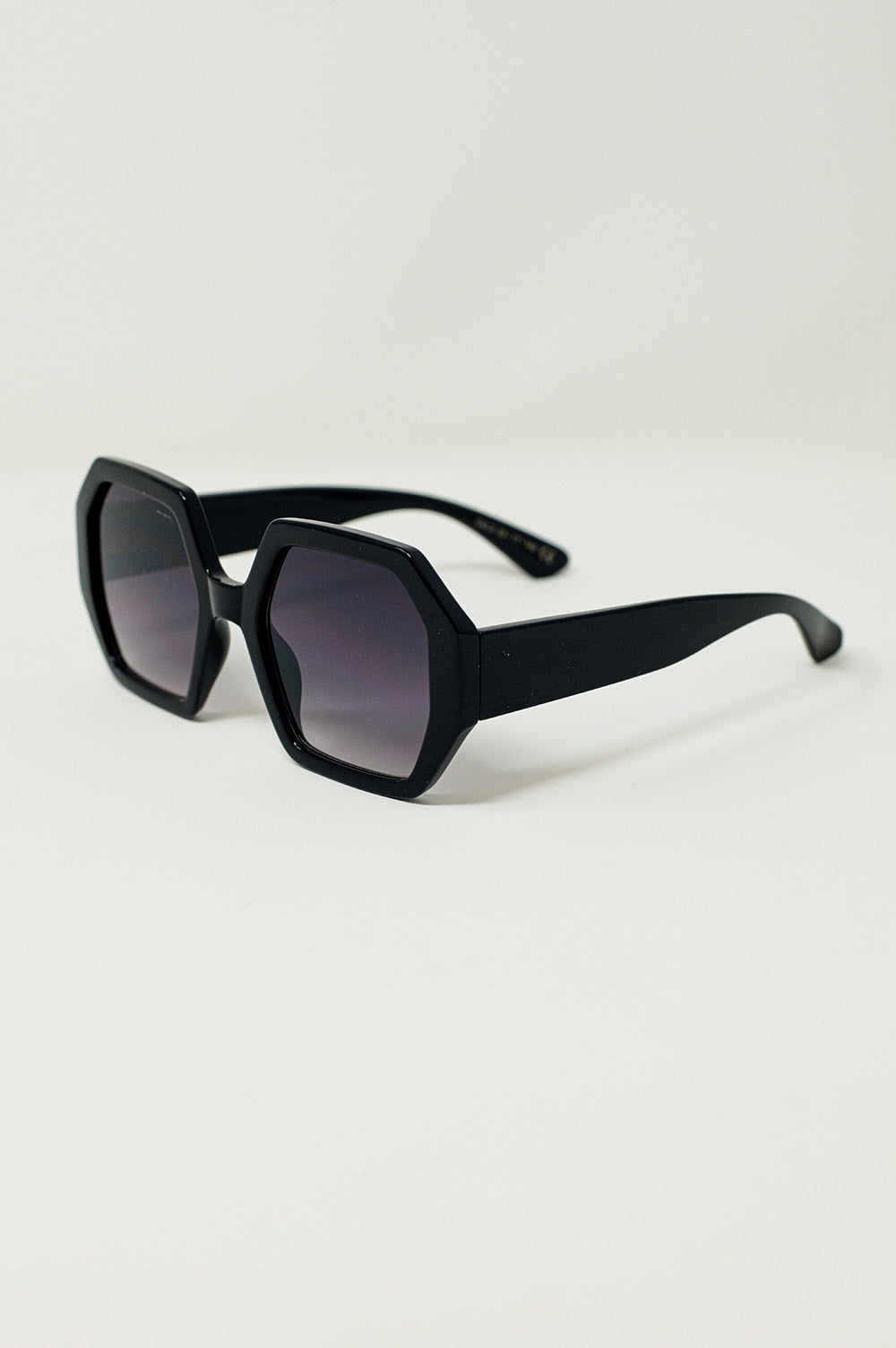 Q2 Occhiali da sole oversize esagonali vintage nera