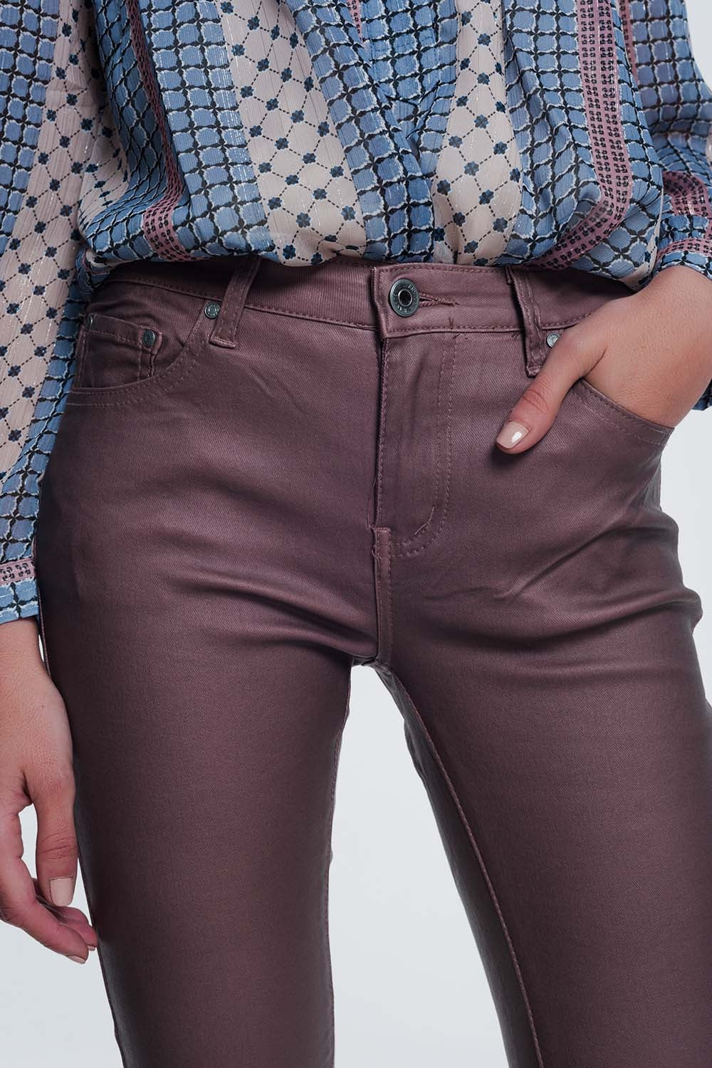 Q2 Pantaloni in tessuto spalmato rosa