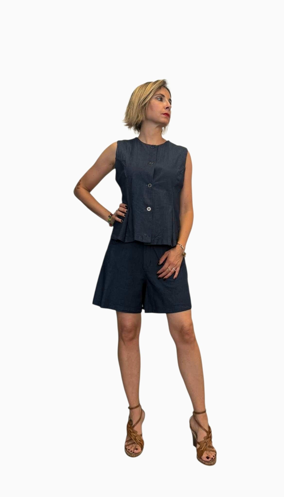 Completo shorts e gilet