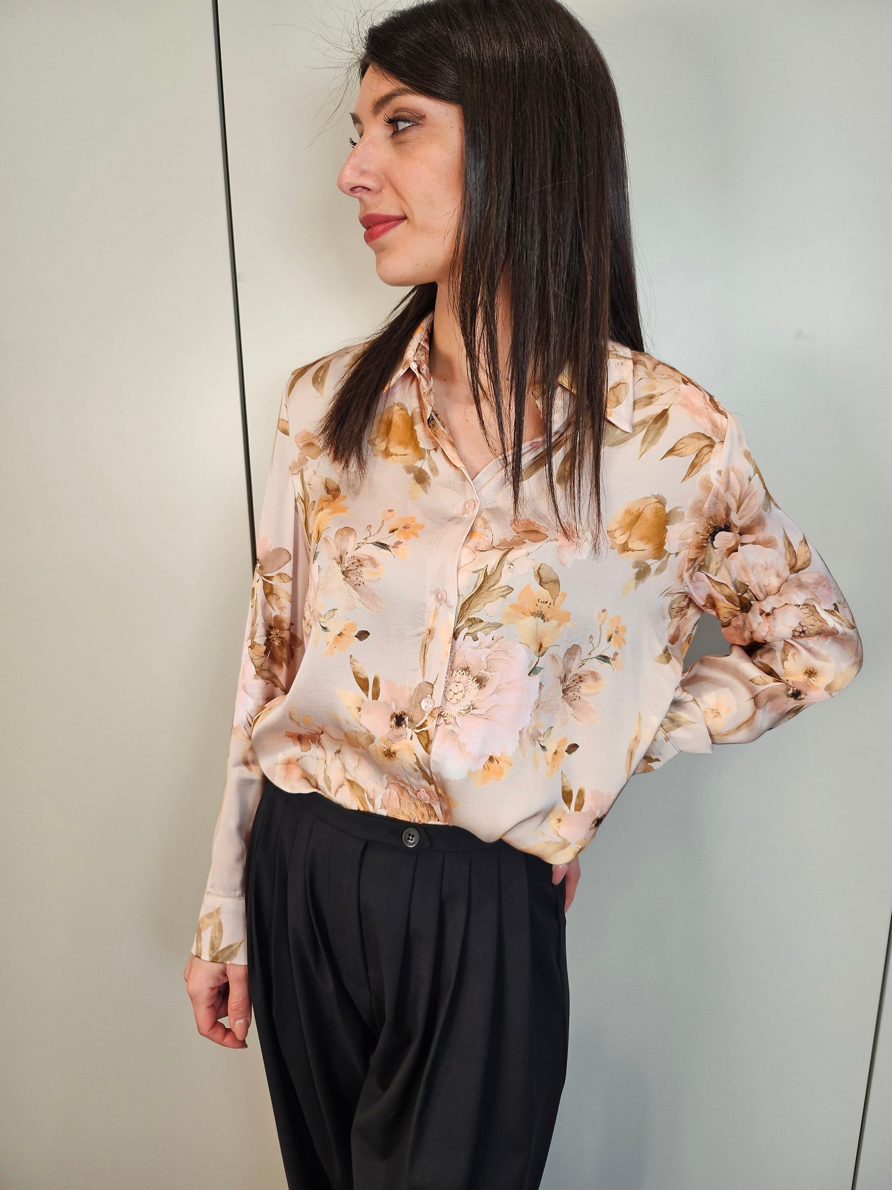 Camicia cipria fiori raso