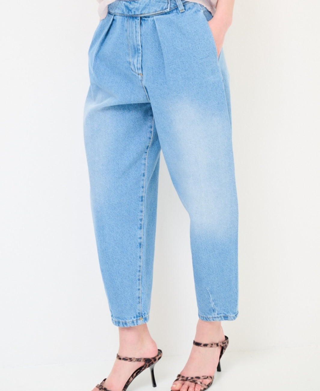 Jeans momfit chiusura laterale