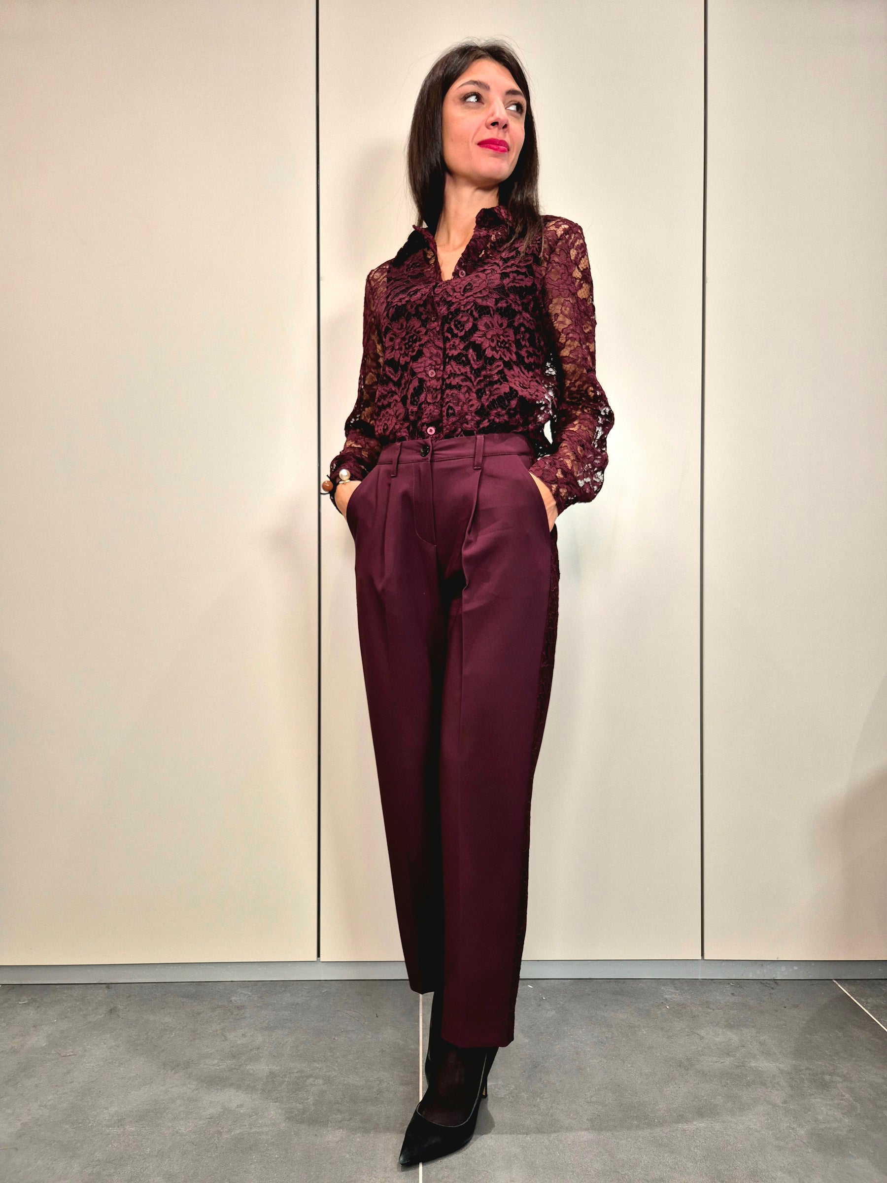 Pantaloni sigaretta fascia laterale pizzo