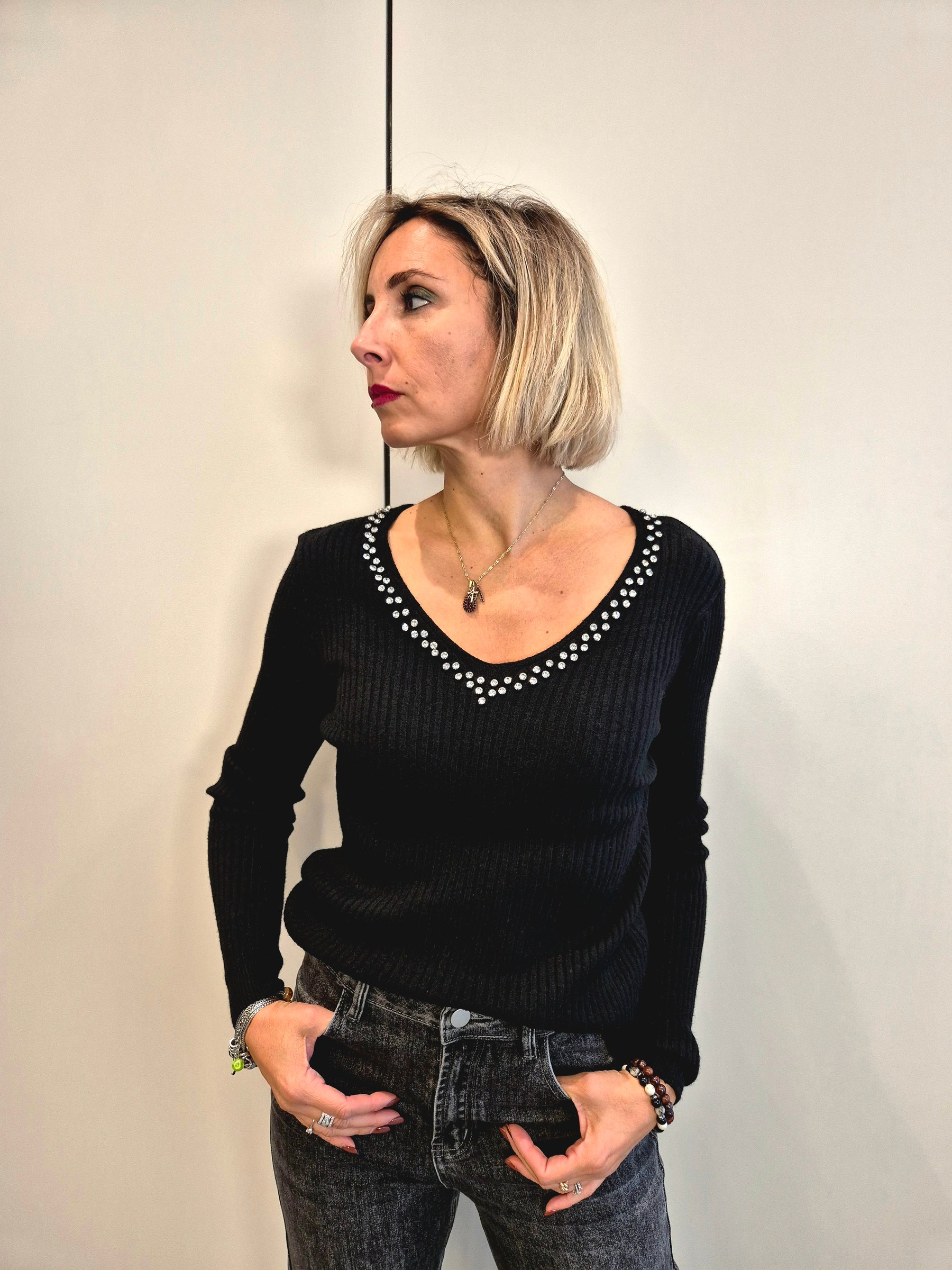 Maglia strass scollo V