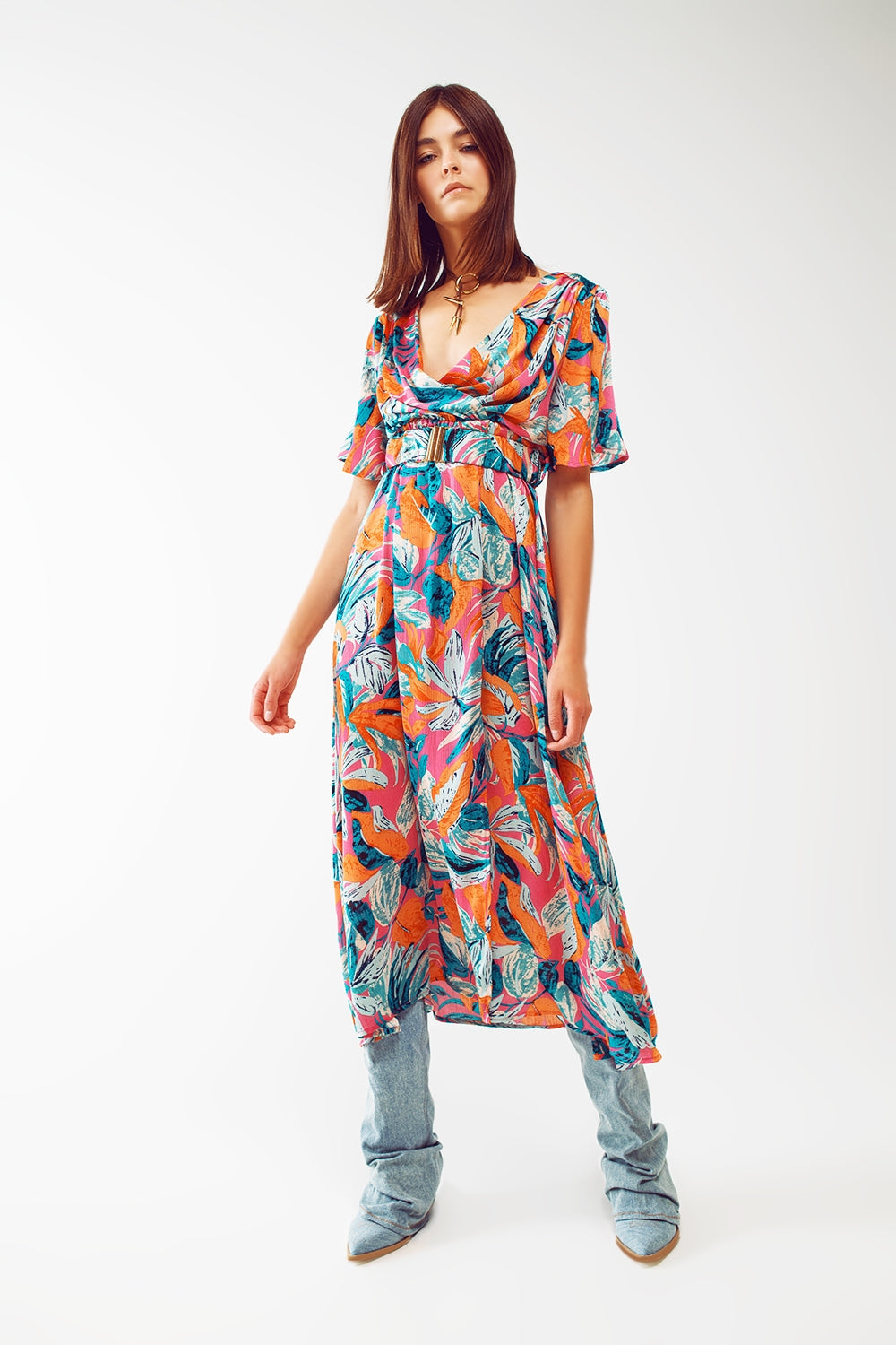 Vestito lungo avvolgente con stampa floreale e cintura in arancione