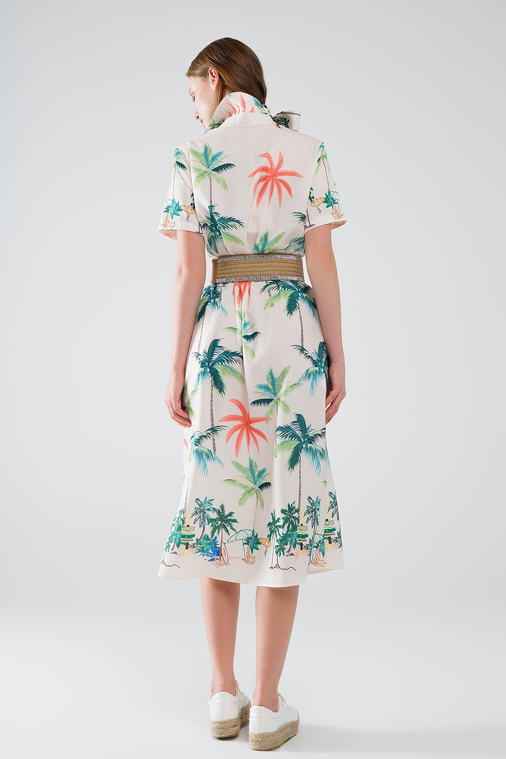 Vestito midi color crema con stampa spiaggia e colletto a polo