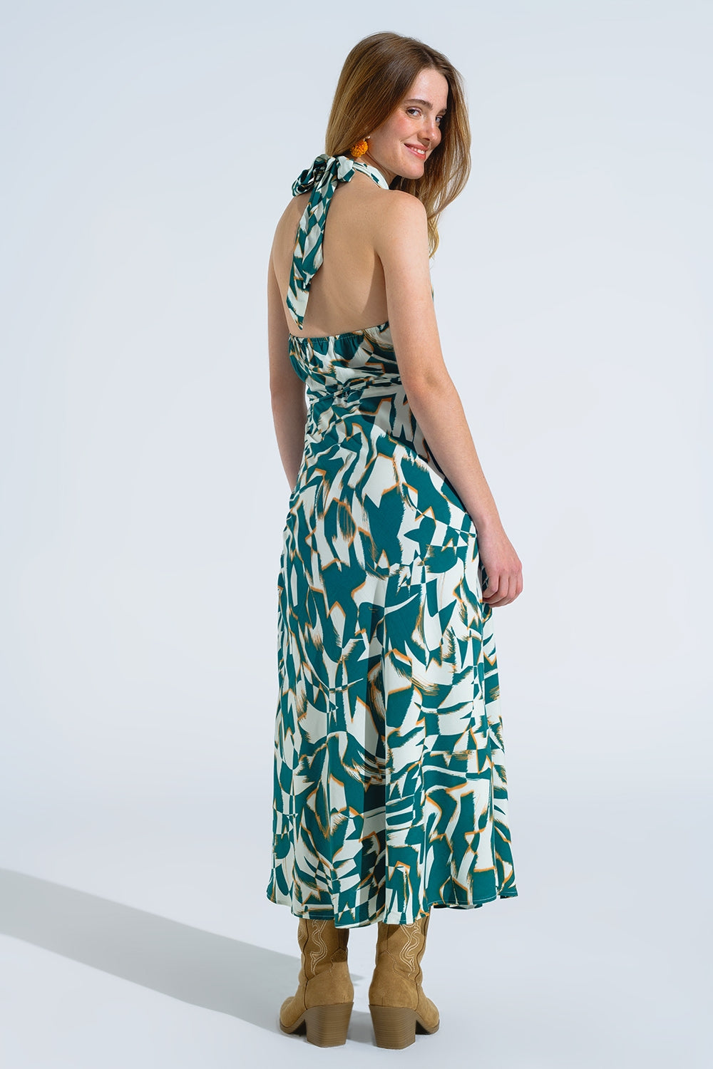 Vestito midi con vita stretta con stampa astratta verde e bianca