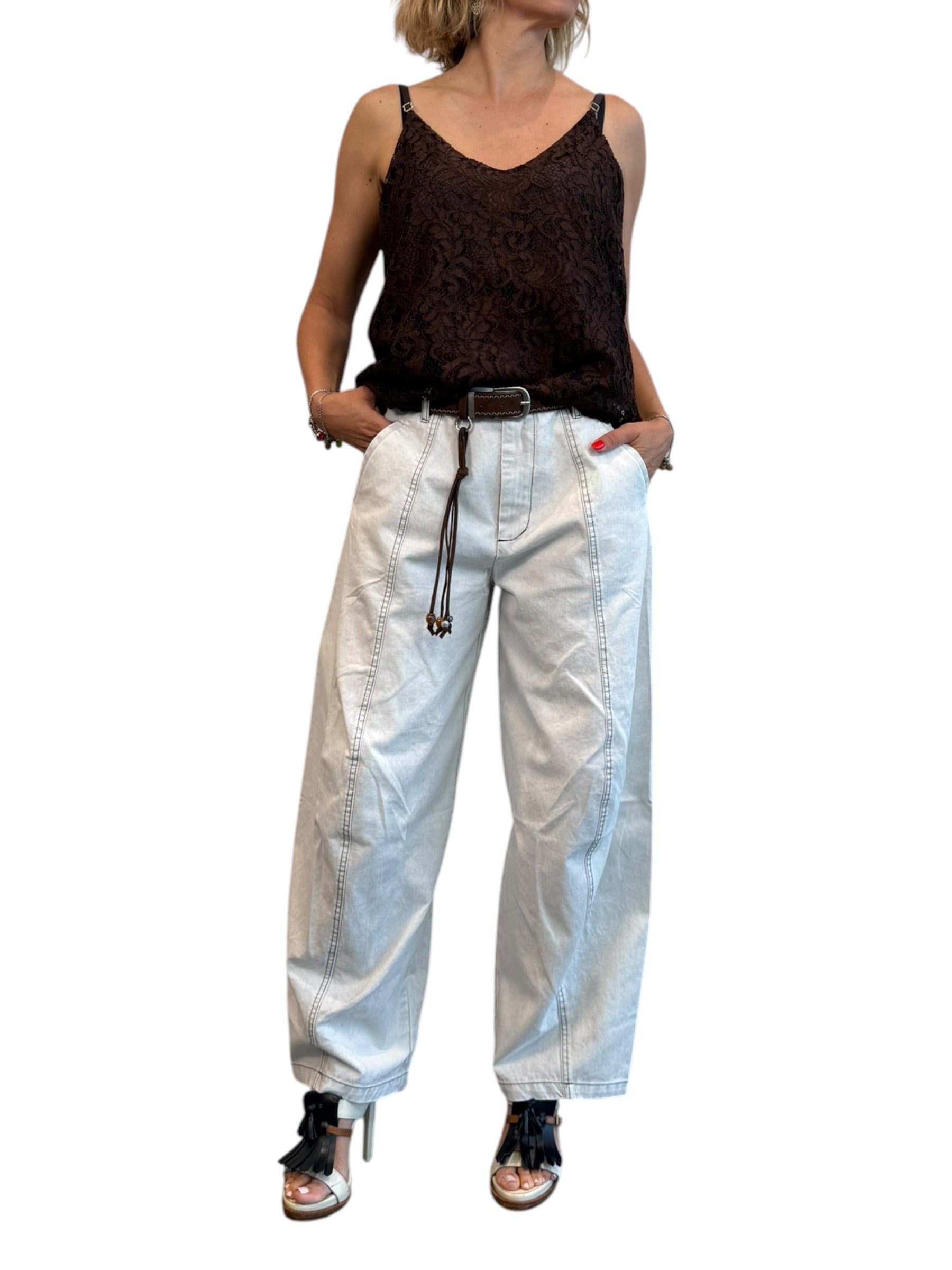 Jeans baloon con cintura inclusa