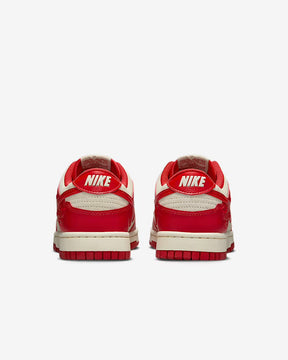 NIKE Rose rosse