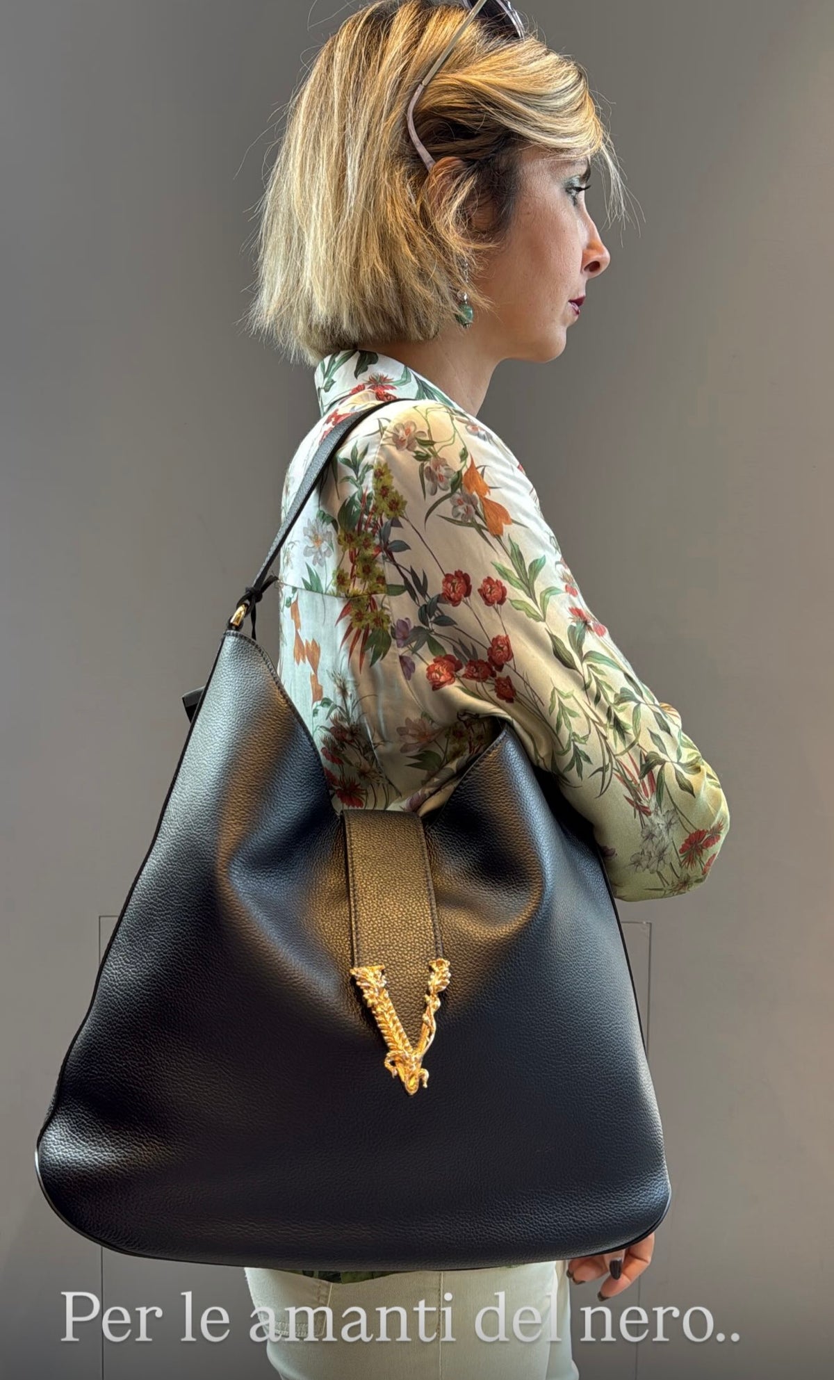 VERSACE Borsa hobo Virtus nera grande