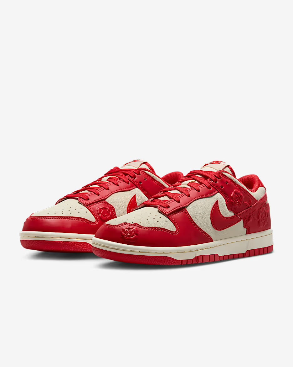 NIKE Rose rosse