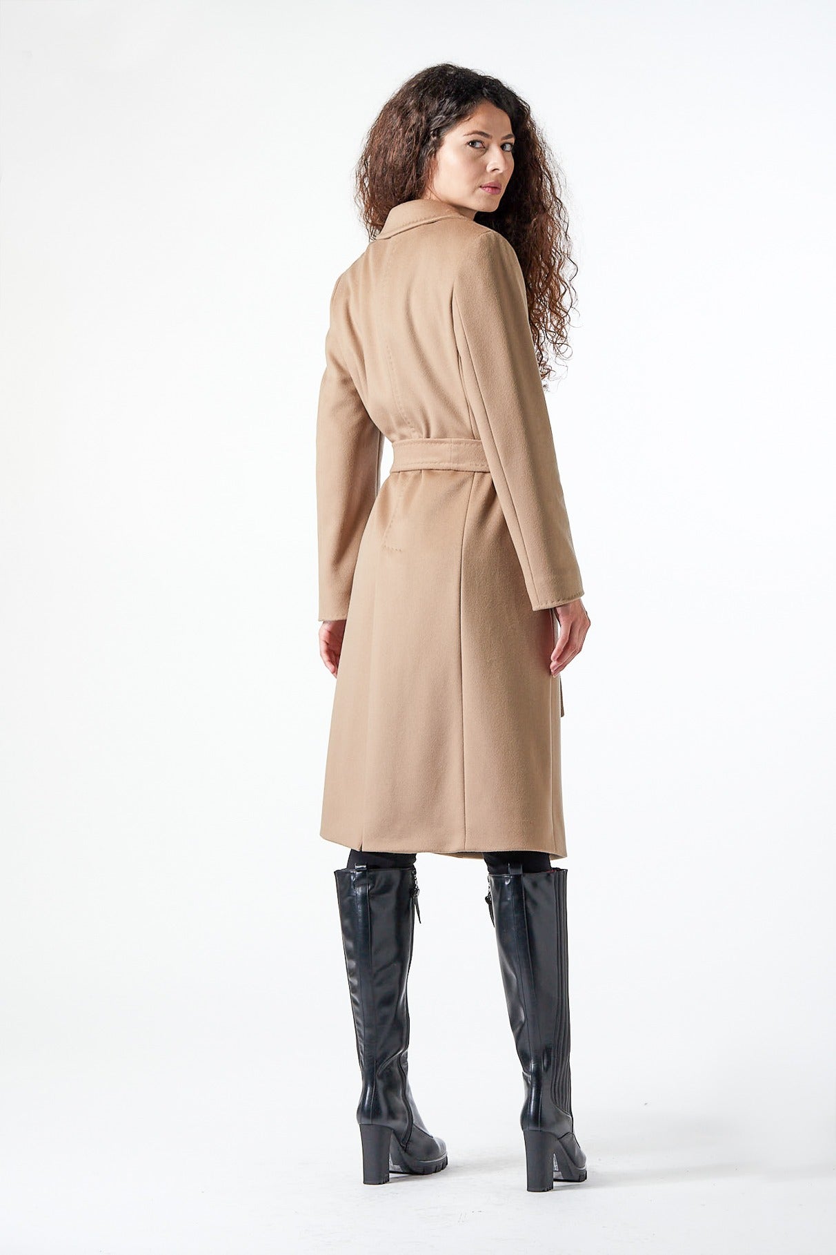 LORO PIANA Cappotto cammello con cintura