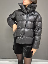 MANILA GRACE Piumino asimmetrico nero