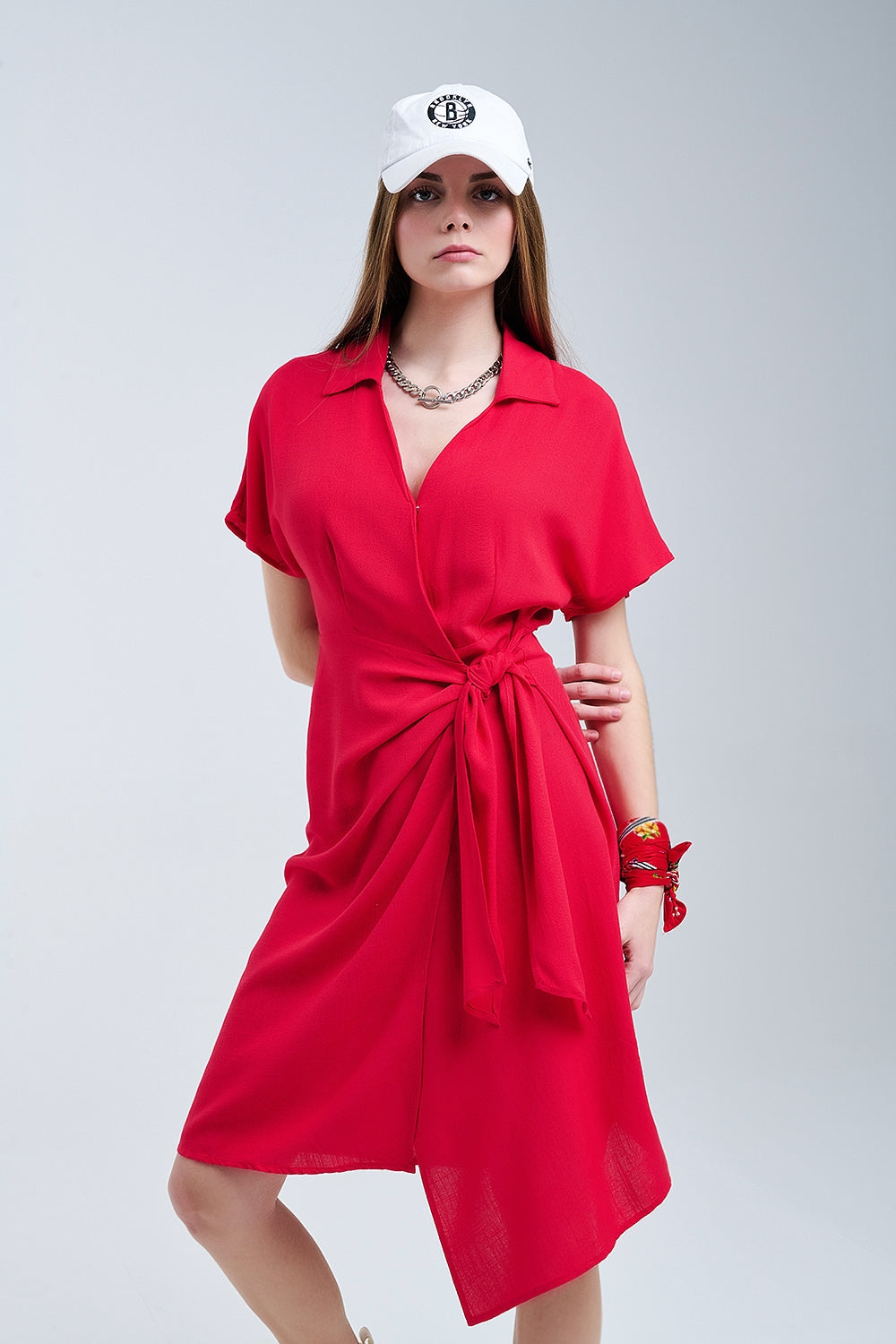Q2 Abito midi rosso con fiocco laterale