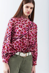Q2 Blusa a Maniche Lunghe in Stampa Leopardata Fucsia alla Moda