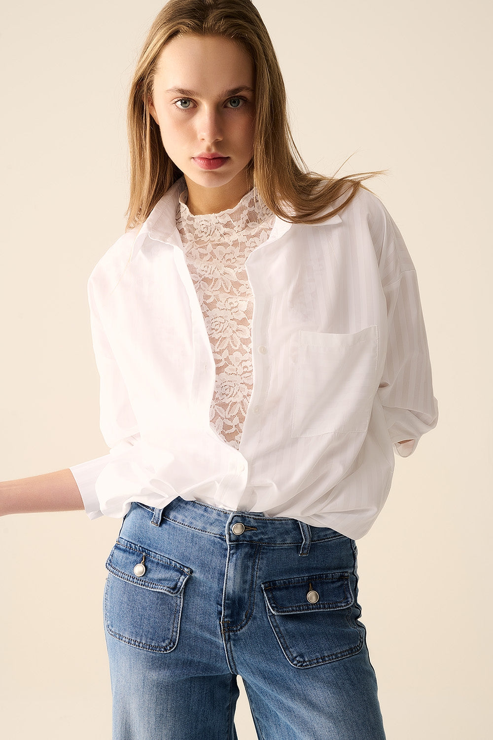 Blusa bianca a righe rilassata