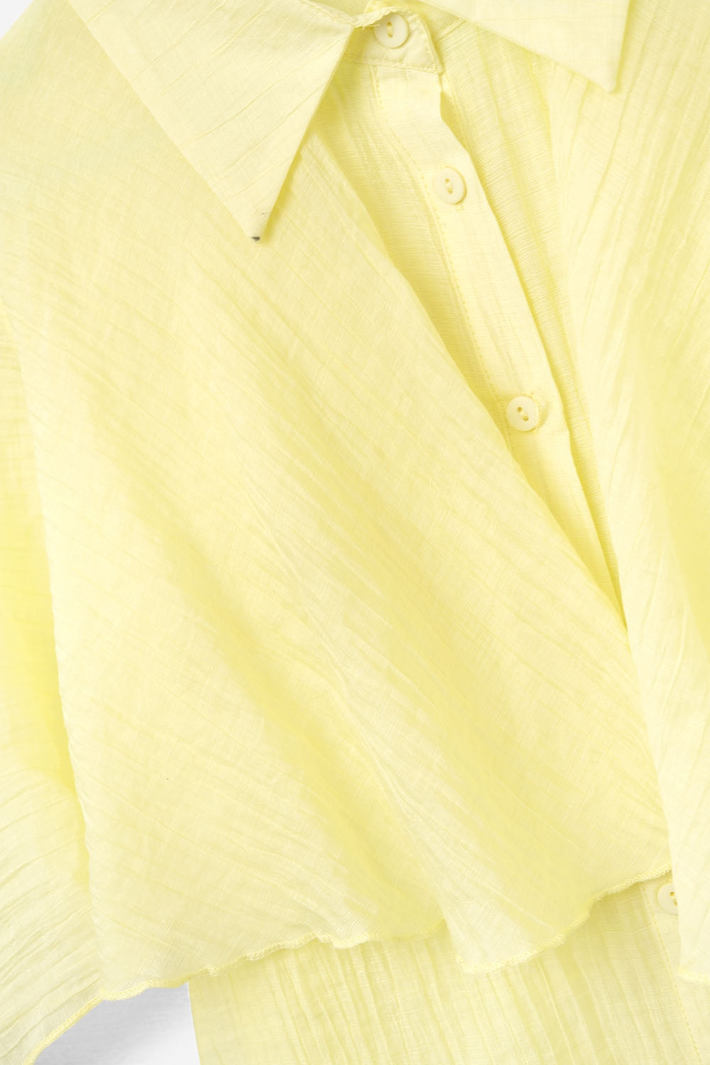 Camicetta gialla in chiffon testurizzato con maniche scese