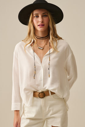 Camicia a maniche lunghe dal taglio rilassato in bianco